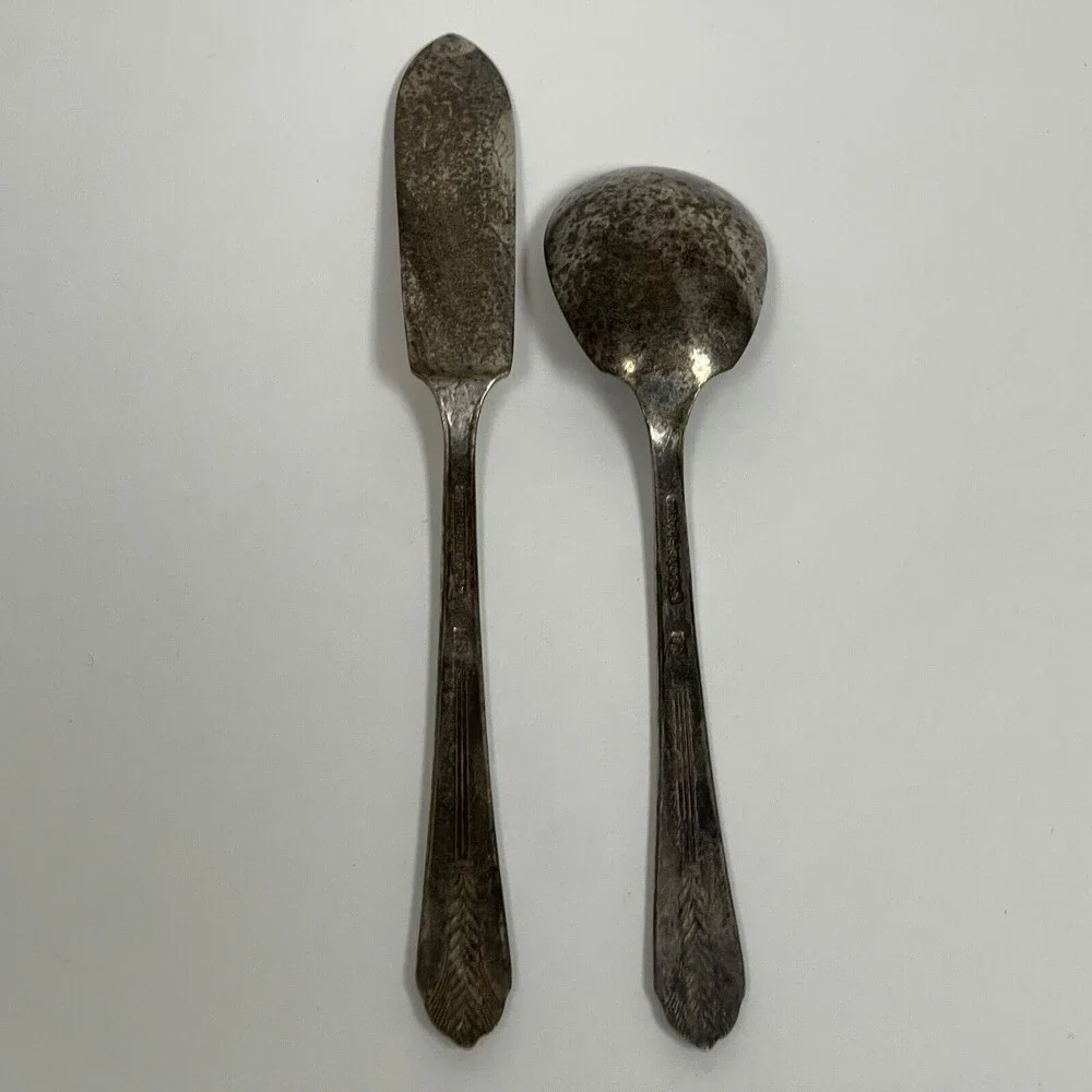 Wm. Rogers International Silver‎ Allure Silver-plate Flatware Butter Knife Spoon